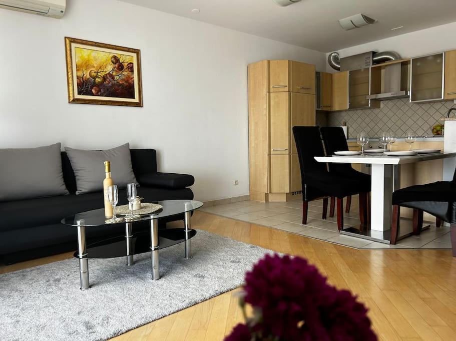 Sea View Apartment 스플리트 외부 사진
